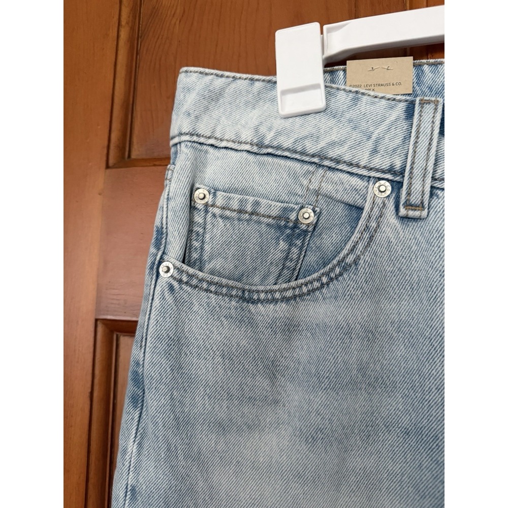 Women's Levi's Superlow Loose Straight Leg Jeans Light Blue Wash 28 X 32 NWT - Picture 7 of 13